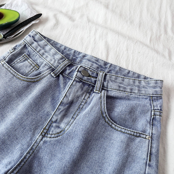 Blugi scurti moderni de damă cu talie înaltă și inscripție