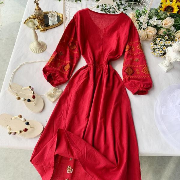 Rochie de dama cu maneci lungi si cravata