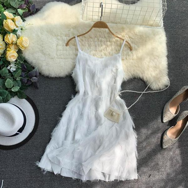 Rochie elegantă de damă cu bretele în alb și negru