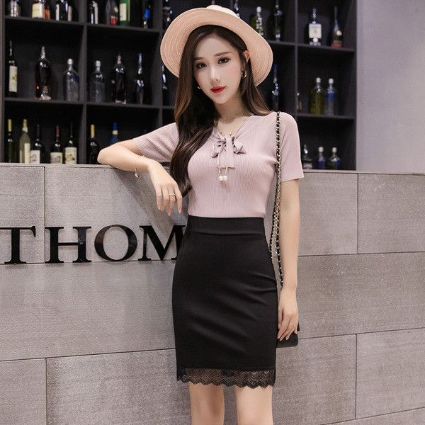 Fusta eleganta de dama cu dantela in negru