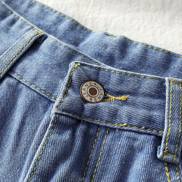 Blugi scurti moderni de dama cu broderie si talie inalta