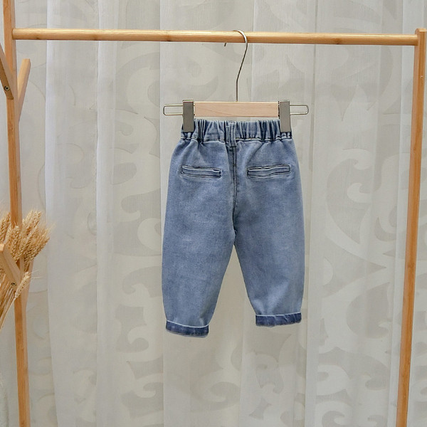 Blugi de copii actuali pentru baieti in albastru cu buzunare