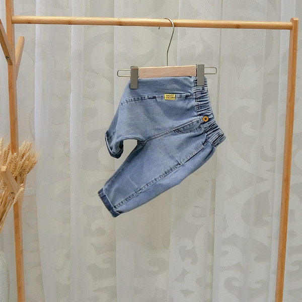 Blugi de copii actuali pentru baieti in albastru cu buzunare