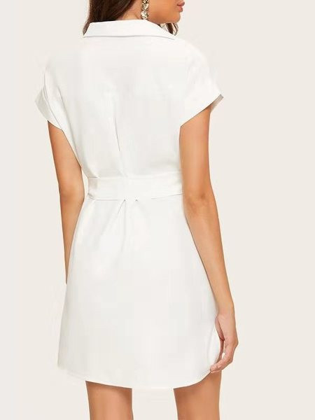 Rochie moderna de dama in alb cu broderie