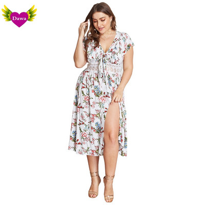 Rochie modernă de damă cu mâneci scurte și decolteu adânc în alb