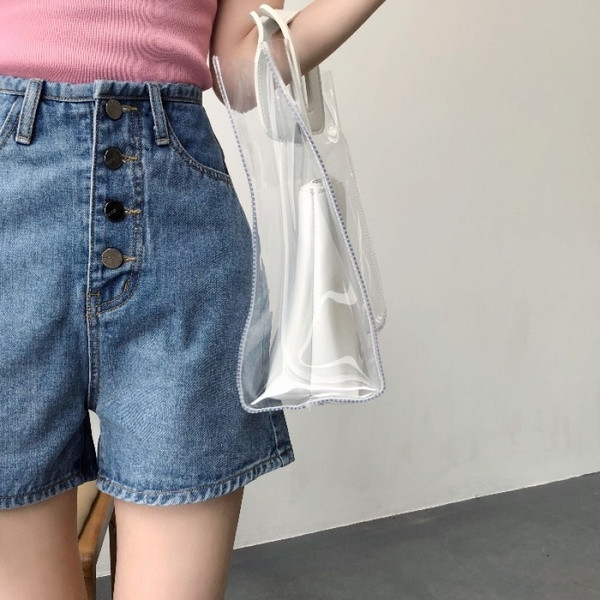 Pantaloni scurți de damă din denim cu nasturi în albastru