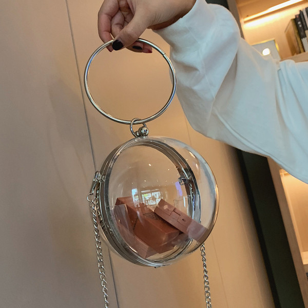 Geanta de dama noua cu forma rotunda si doua manere