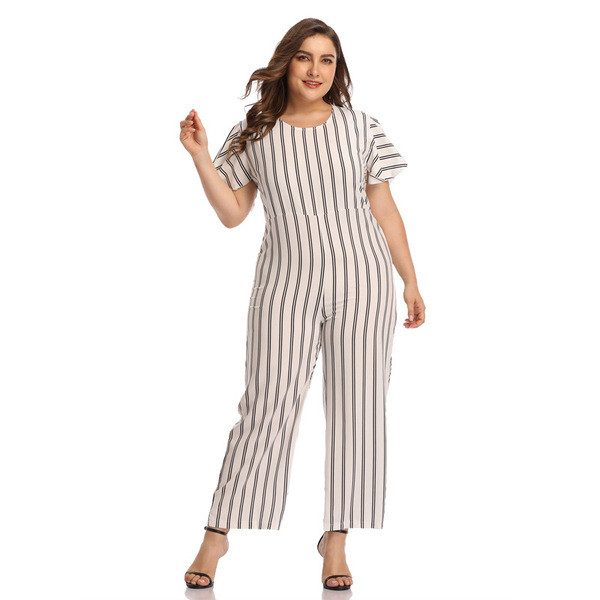 Salopetă de damă modernă în alb, cu mâneci scurte și mărimi până la 4XL