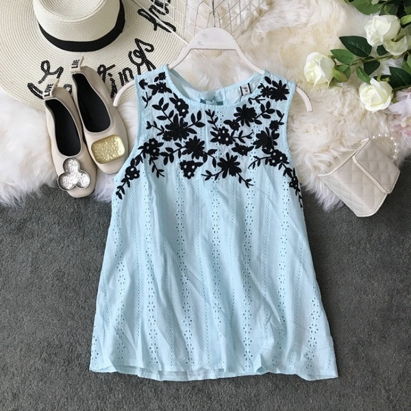 Maieu modern de damă cu broderie în patru culori