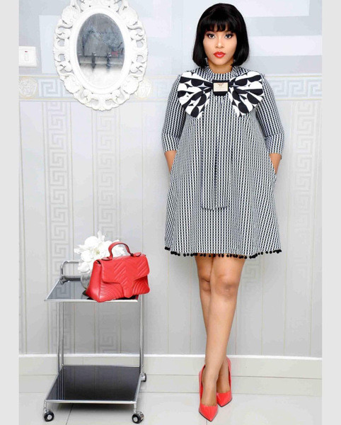 Rochie moderna de dama cu maneci 3/4 si panglica neagra