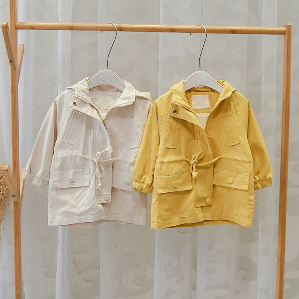 Geaca moderna pentru copii cu gluga si cravate in trei culori