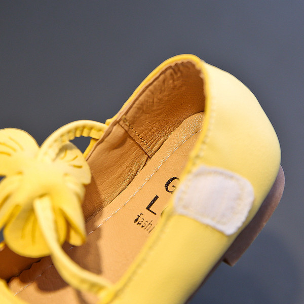 Pantofi copii moderni pentru fete cu flori in mai multe culori