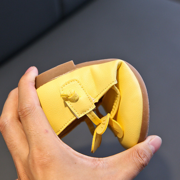 Pantofi copii moderni pentru fete cu flori in mai multe culori