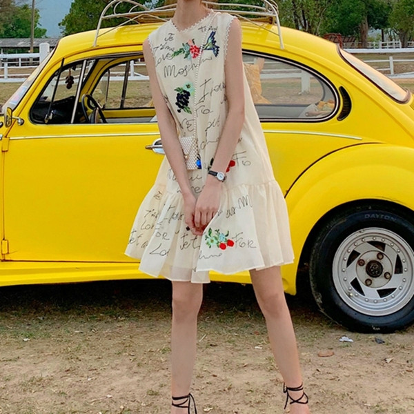 Rochie de dama actuala - model croiat in alb