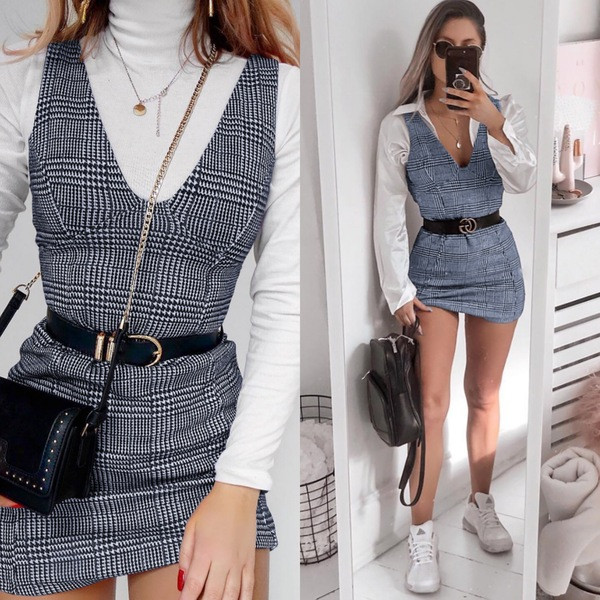 Rochie dama in carouri cu decolteu in V in trei culori