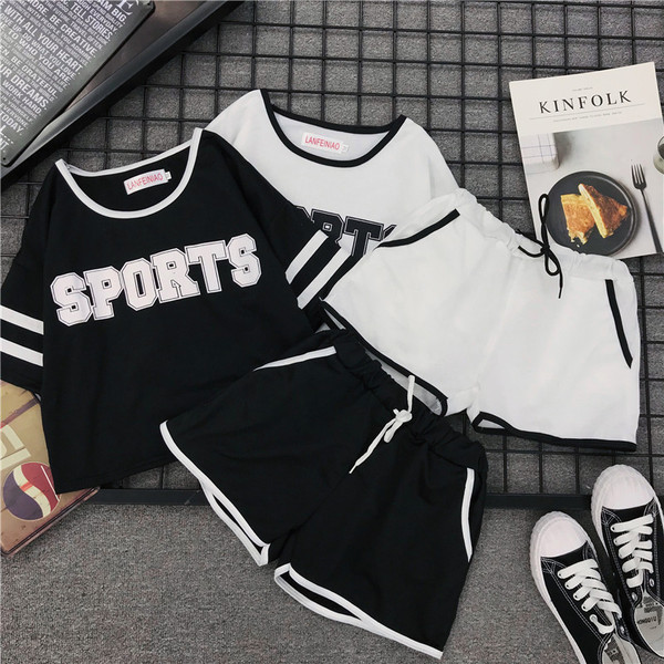 Set de damă sport-casual din două părți cu inscripție alb-negru
