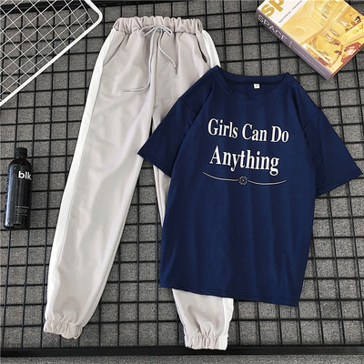 Set sport pentru femei cu inscripție în două culori