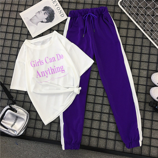 Set sport pentru femei cu inscripție în două culori