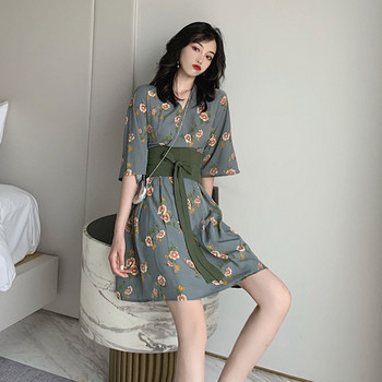 Rochie casual de dama cu model floral cu decolteu in V