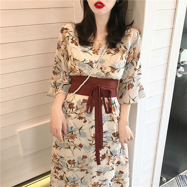 Rochie lunga de dama actuala cu talie inalta cu model floral