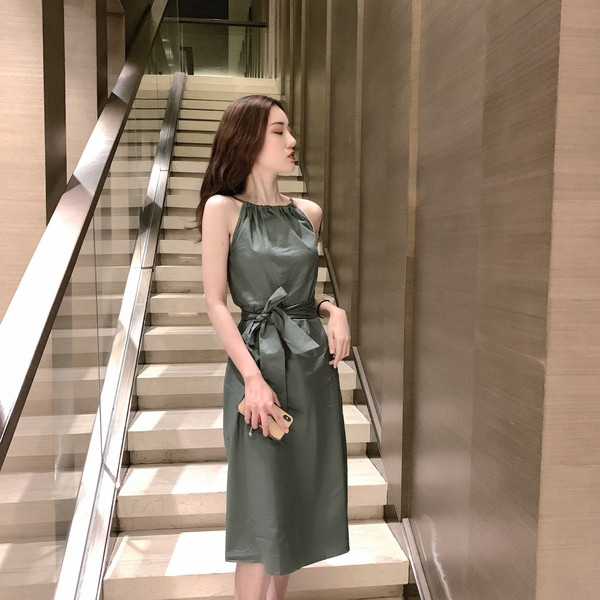 Rochie de dama actuala in doua culori cu bretele subtiri