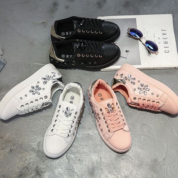 Adidași moderni de damă cu pietre în alb, roz și negru