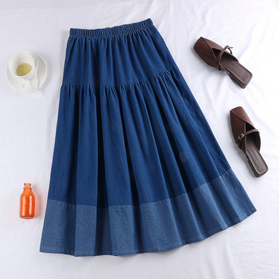 Fustă modernă de damă în model de culoare albastră