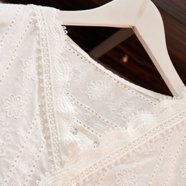 Set de dama modern din doua parti tricou + fusta alb