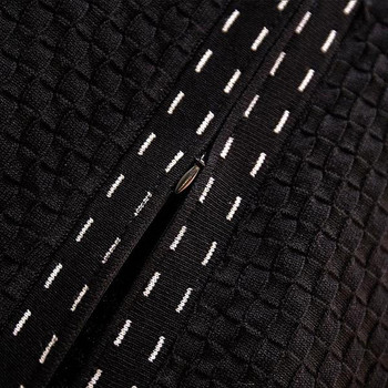 Rochie elegantă de damă cu mărimi până la 4XL în negru