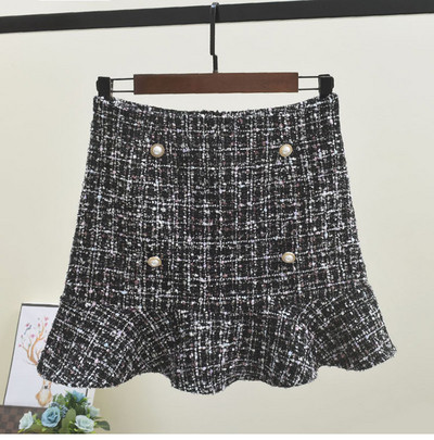 Fusta de dama stilata cu nasturi in doua culori