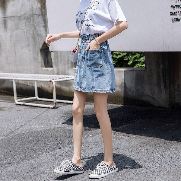 Fusta de dama actuala din denim cu talie elastica