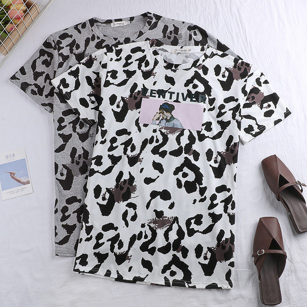 Tricou de dama actual in doua culori - cu aplicatie