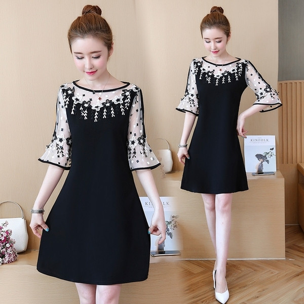 Rochie modernă de damă cu decolteu în formă de O