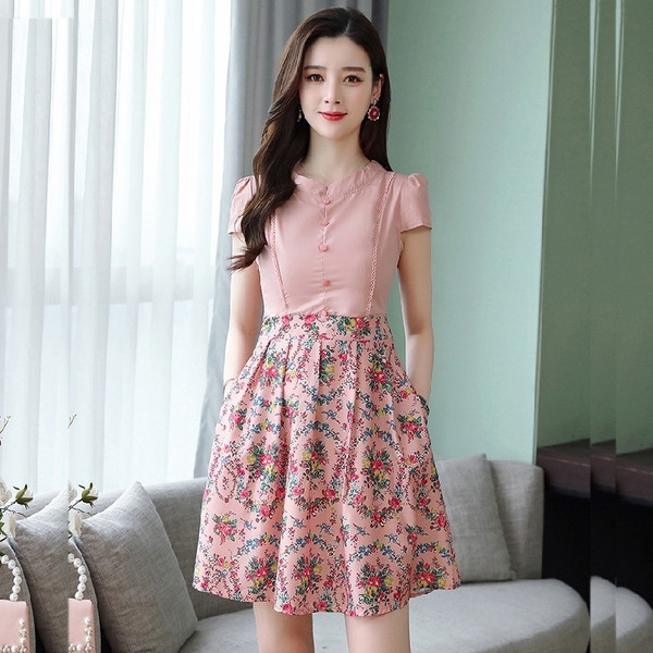 Rochie elegantă de damă cu model floral în roz