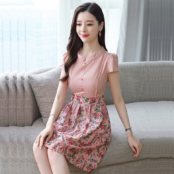 Rochie elegantă de damă cu model floral în roz