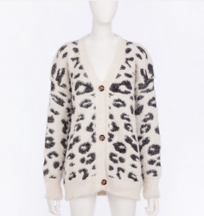 Vesta de dama moderna cu nasturi in trei culori si imprimeu animal