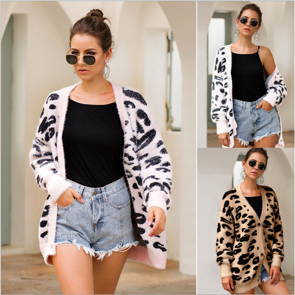 Vesta de dama moderna cu nasturi in trei culori si imprimeu animal