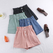 Pantaloni scurti de dama in patru culori cu nasturi