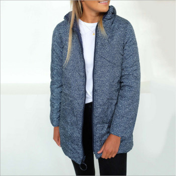 Модерно дамско яке с качулка и цип в три цвята