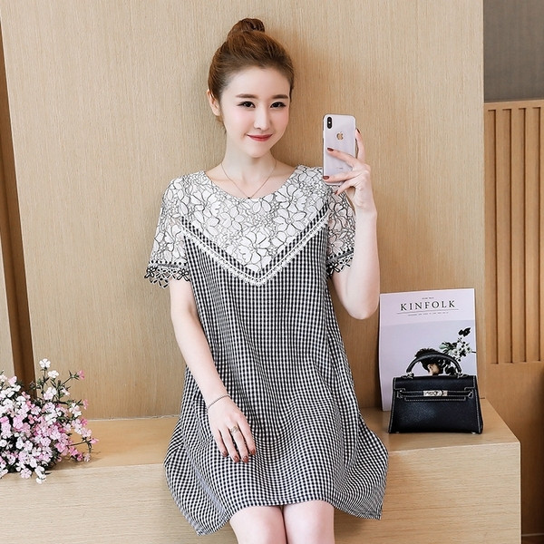 Rochie actuală de damă cu mâneci scurte