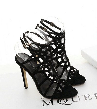 Pantofi moderni de dama cu toc inalt cu catarama in negru