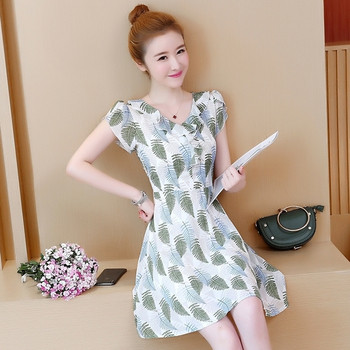 Rochie de dama actuala cu model floral in trei modele