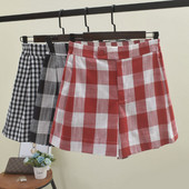 Pantaloni scurti dama in carouri in mai multe culori