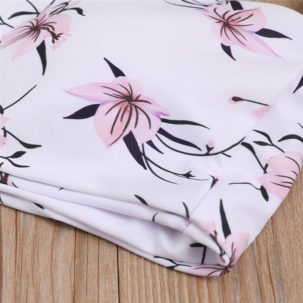 Costum de baie dama cu model floral si cravate