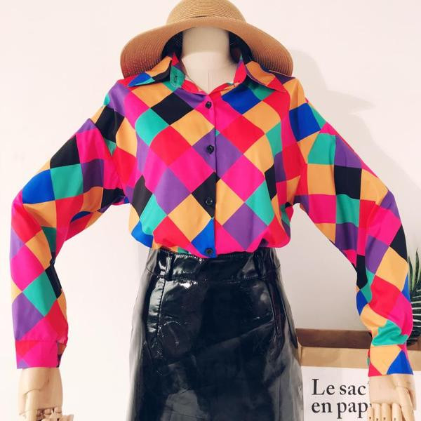 Cămașă de damă colorată cu mâneci lungi - model larg