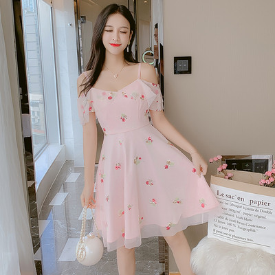 Rochie casual de dama cu model floral cu bretele subtiri