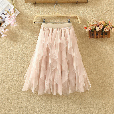 Актуална дамска пола в няколко цвята с тюл