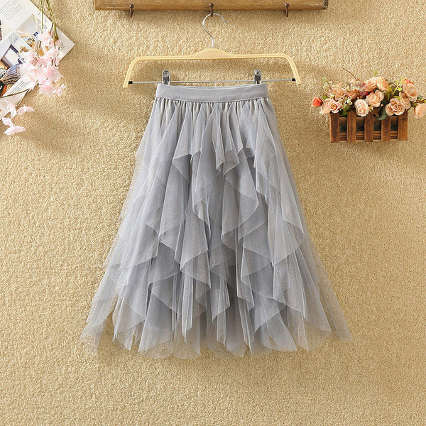 Актуална дамска пола в няколко цвята с тюл