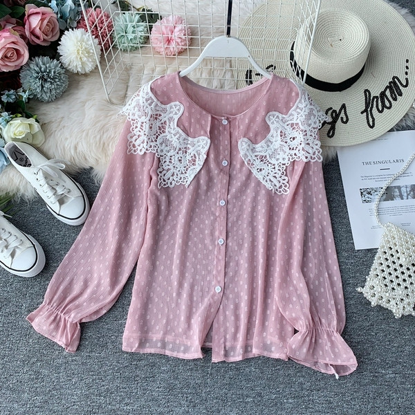 Cămașă de damă cu dantelă în trei culori