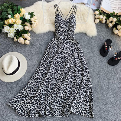 Rochie actuala de dama cu bretele subtiri si model animal